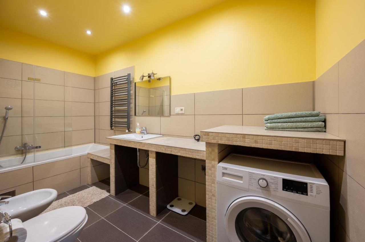 Butas Mieszkanie Albatros 2 Sypialnie, Salon, Kuchnia, Lazienka Warsaw